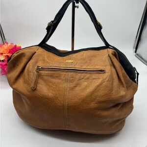 BE & D Elegant Brown Large Leather Handbag MCB9334G